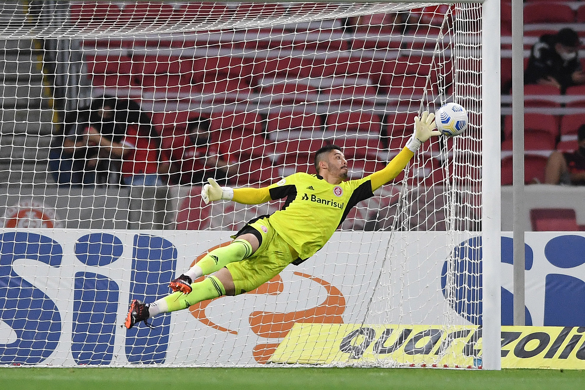 Leia mais sobre o artigo Equipe colorada poderá ter retorno no clássico GRE-NAL 434