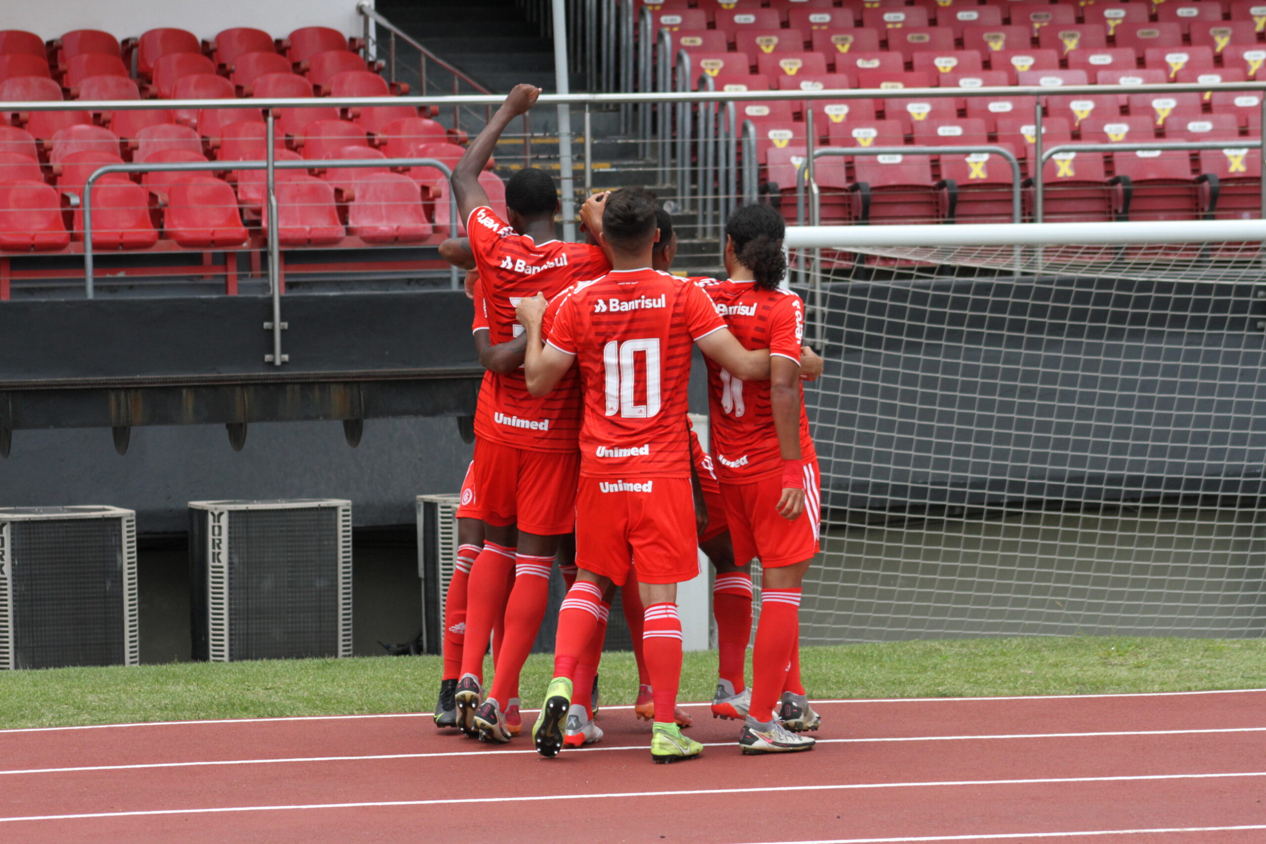 Leia mais sobre o artigo É campeão; equipe sub-20 colorada conquista o Brasileirão da categoria