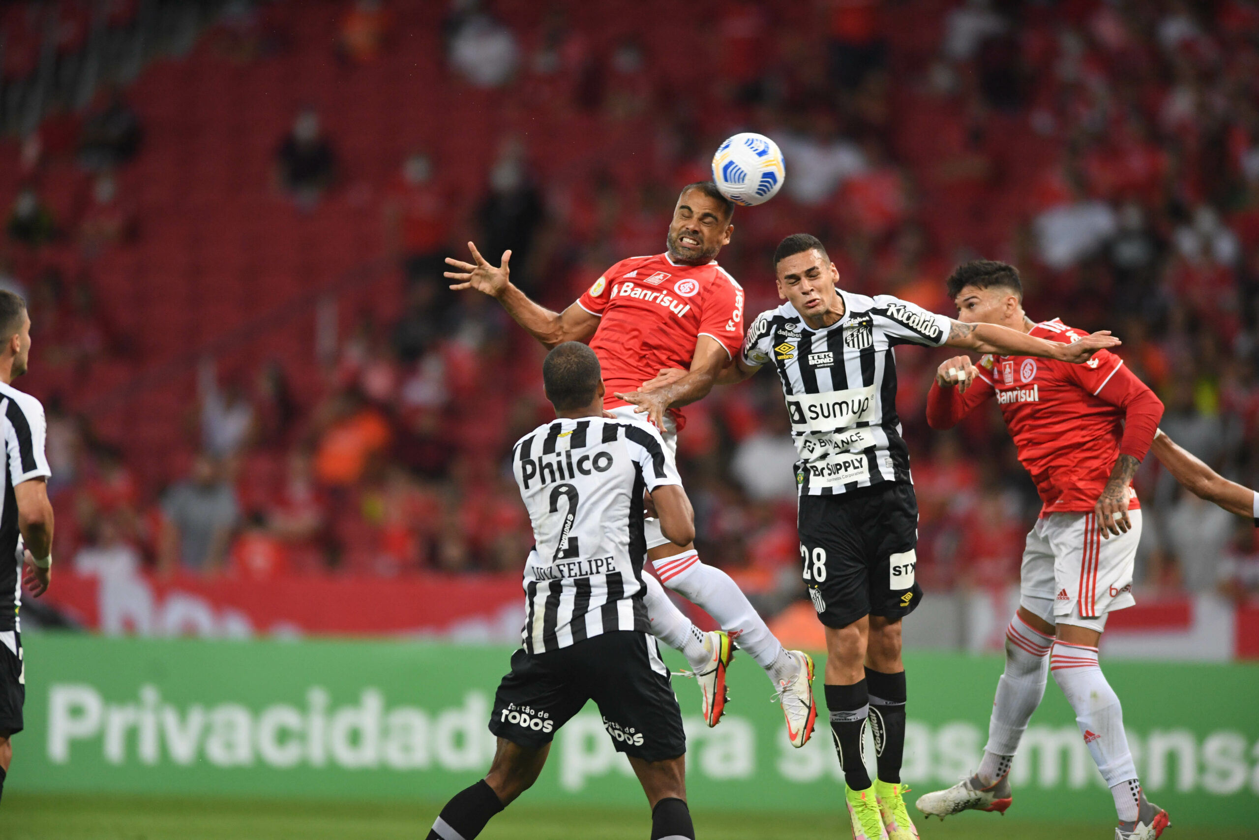 Leia mais sobre o artigo Sobre vaias; Inter empata com o Santos, no Beira-Rio; Resumo da partida