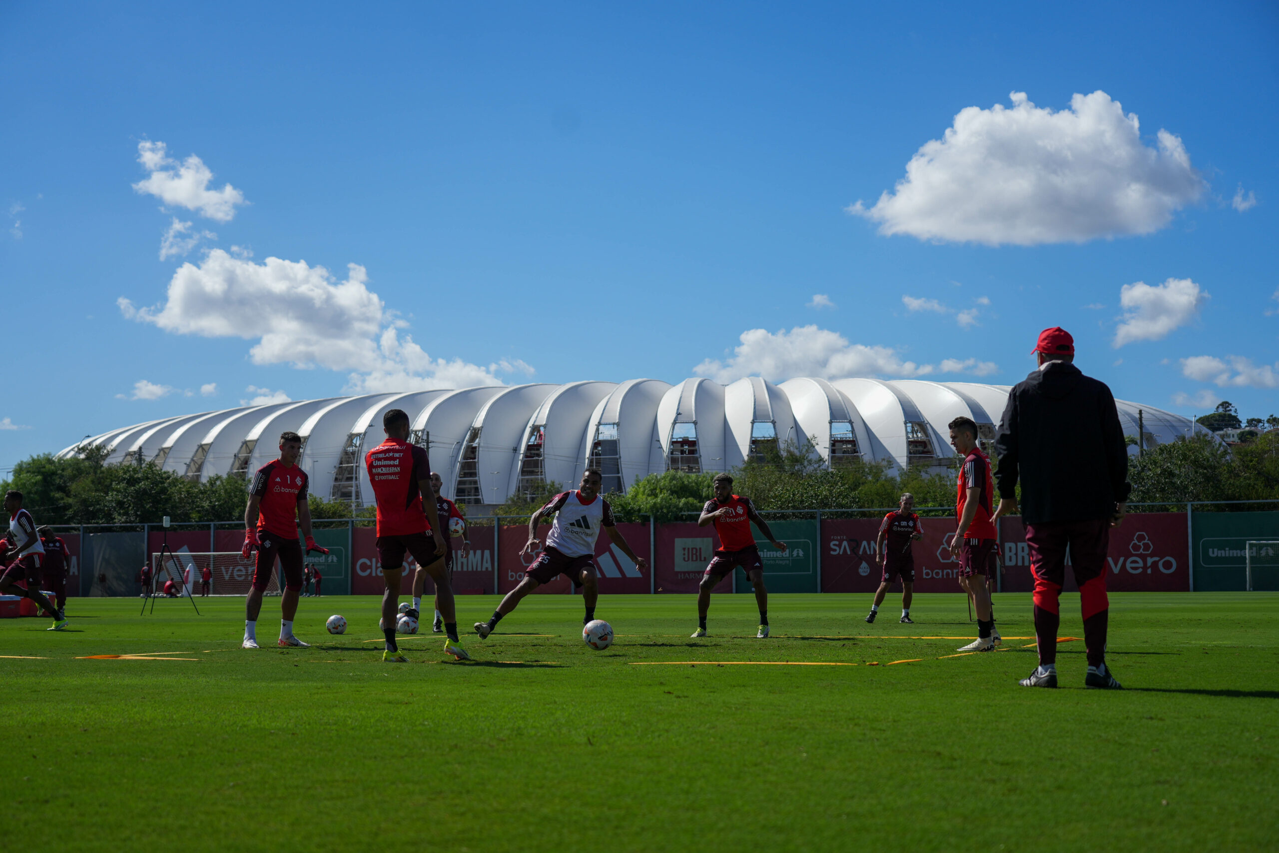 Leia mais sobre o artigo Duas peças importantes na equipe que seguem fora das atividades