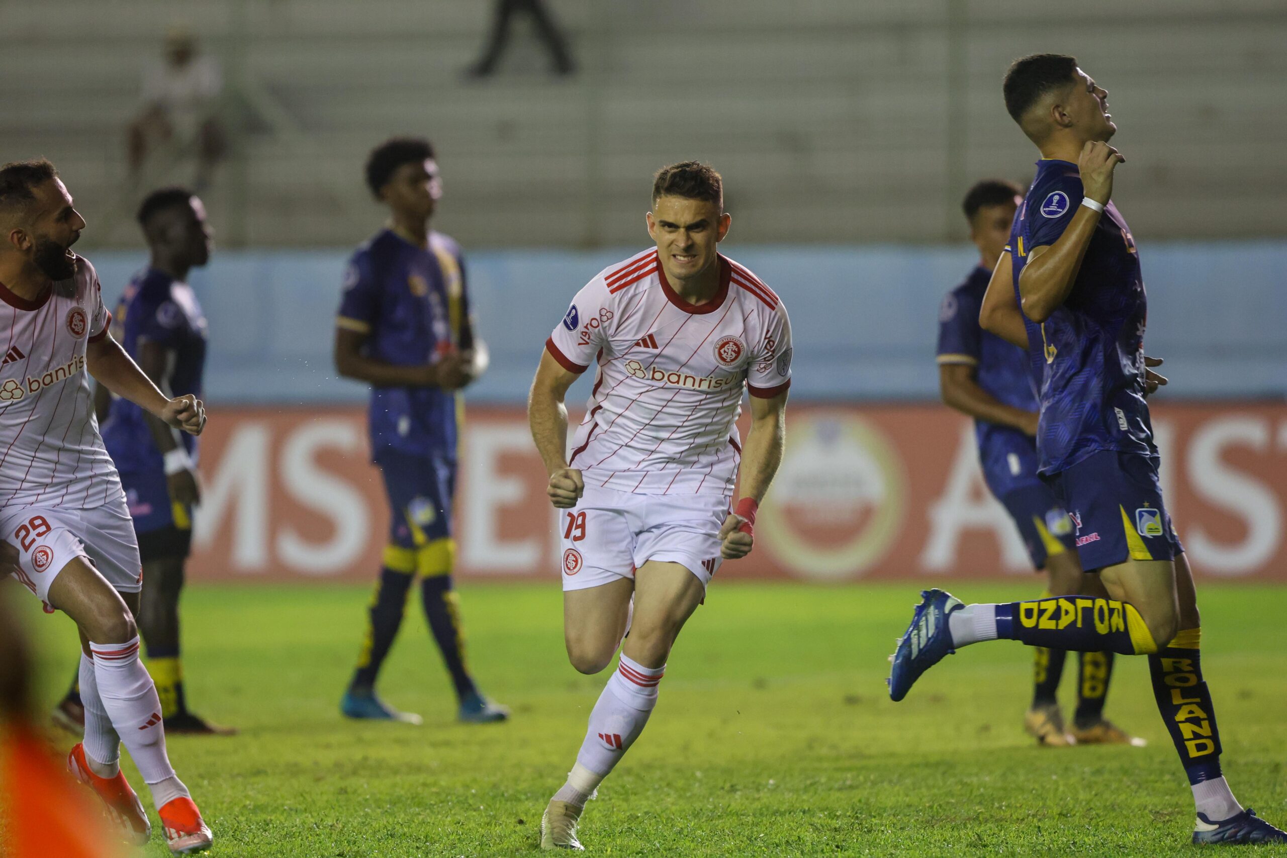 Você está visualizando atualmente Espantando a zica; Inter vence o Delfin; Próxima partida