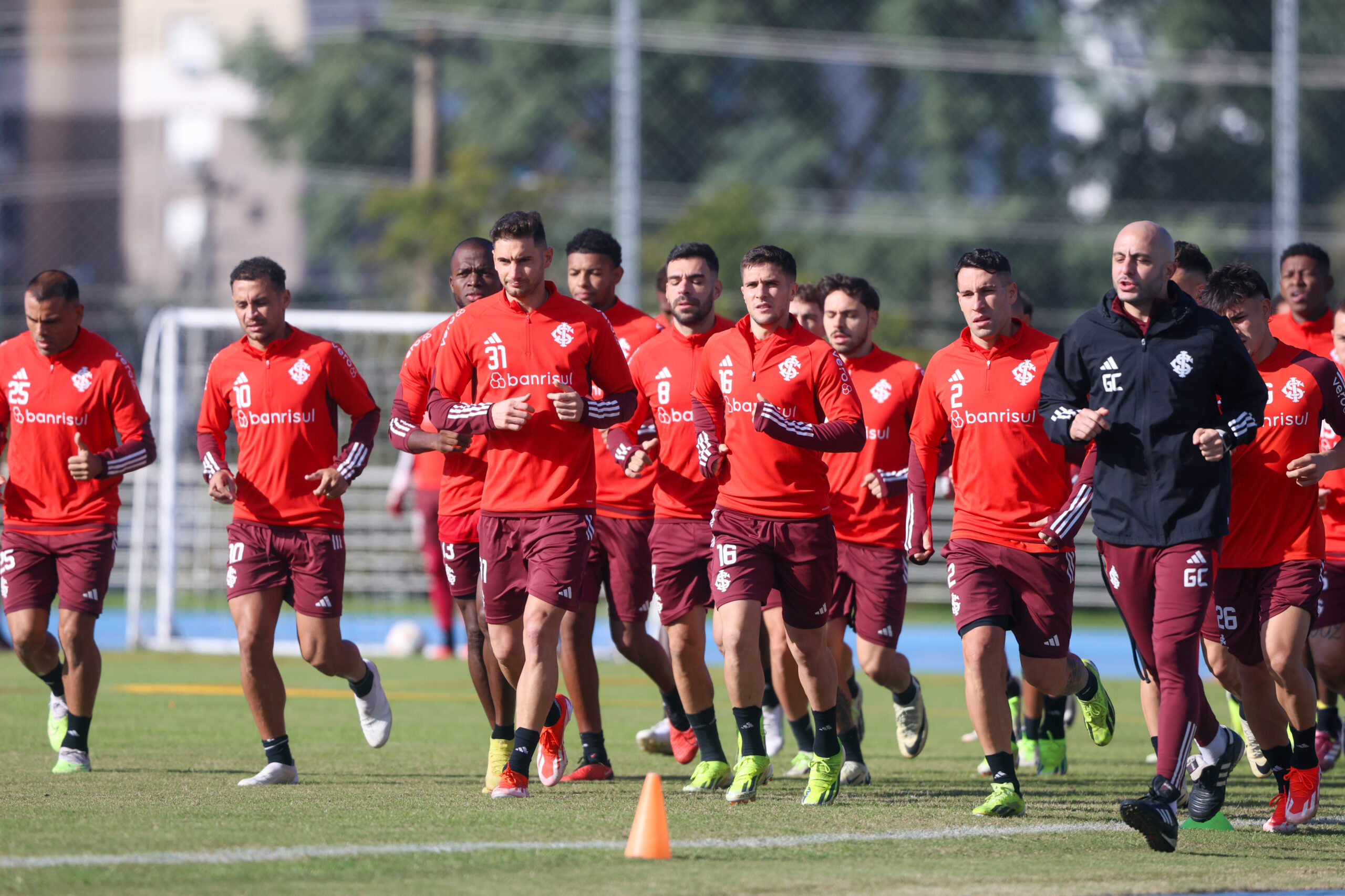 Leia mais sobre o artigo Inter recusa proposta milionária do Palmeiras pelo meio-campo