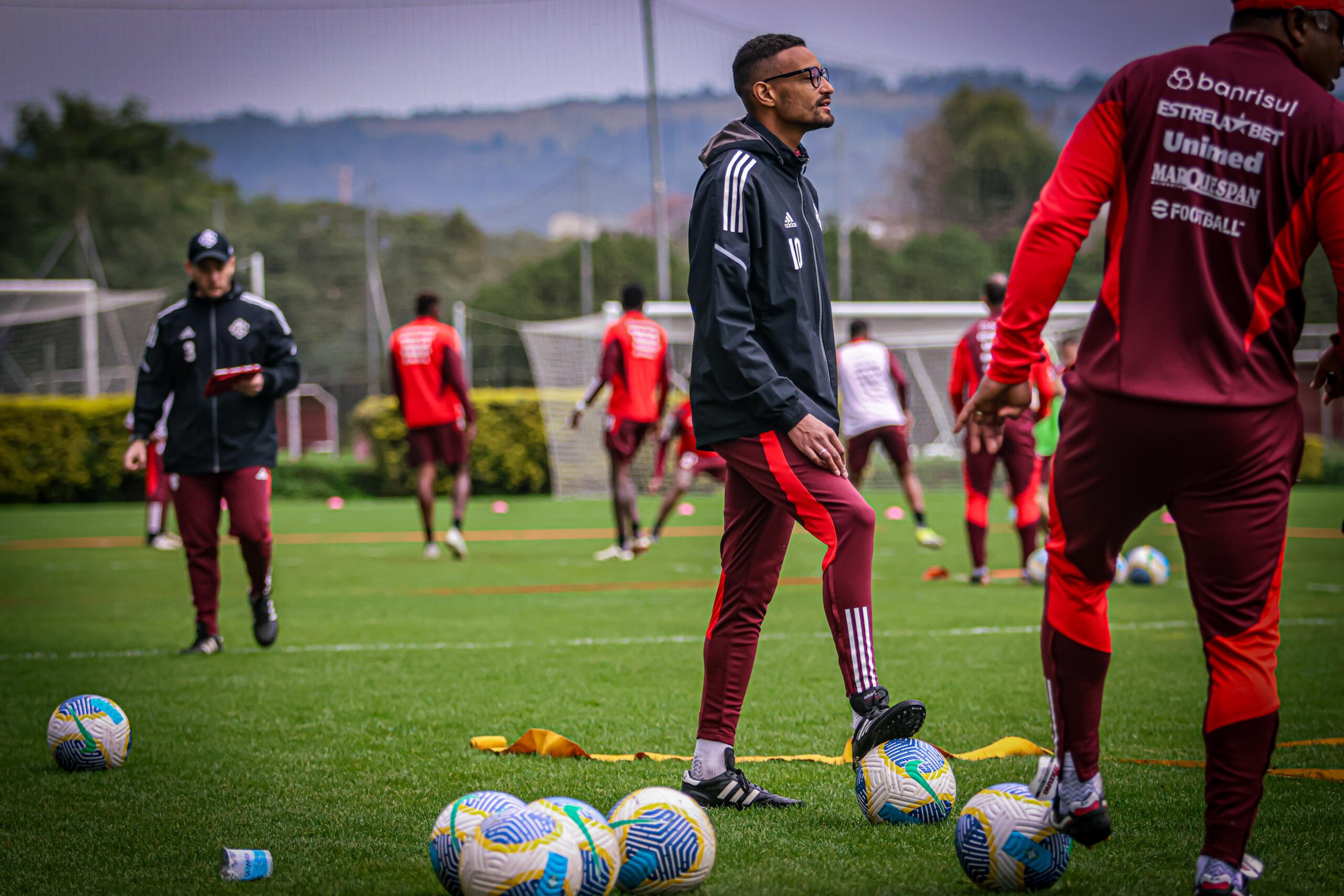 Leia mais sobre o artigo Inter encaminha negociação de atacante fora dos planos do clube