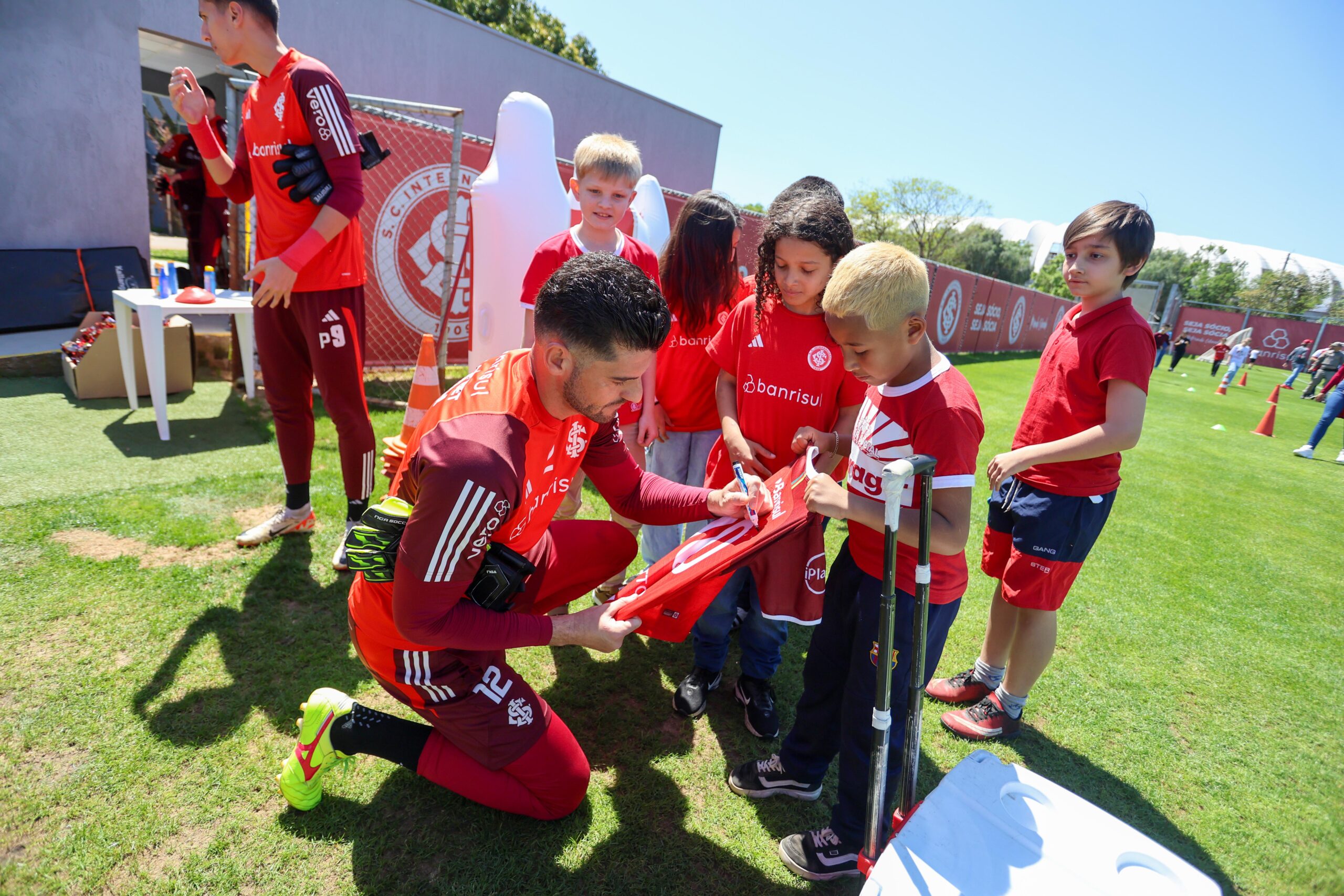 Leia mais sobre o artigo Inter promove ação notável na retomada dos trabalhos no CT Parque Gigante