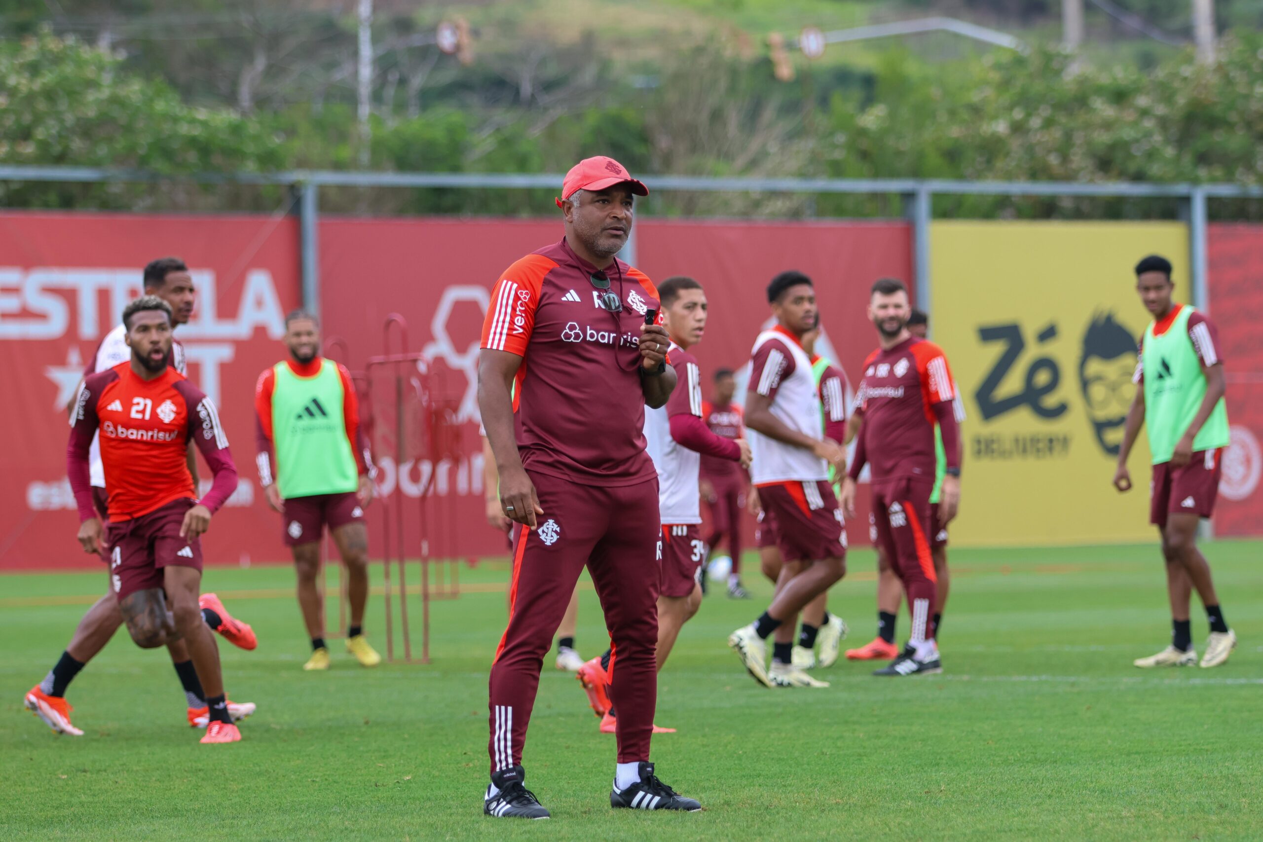 Leia mais sobre o artigo Desfalque, Retorno e novidade; Inter enfrenta o Vasco; Provável escalação