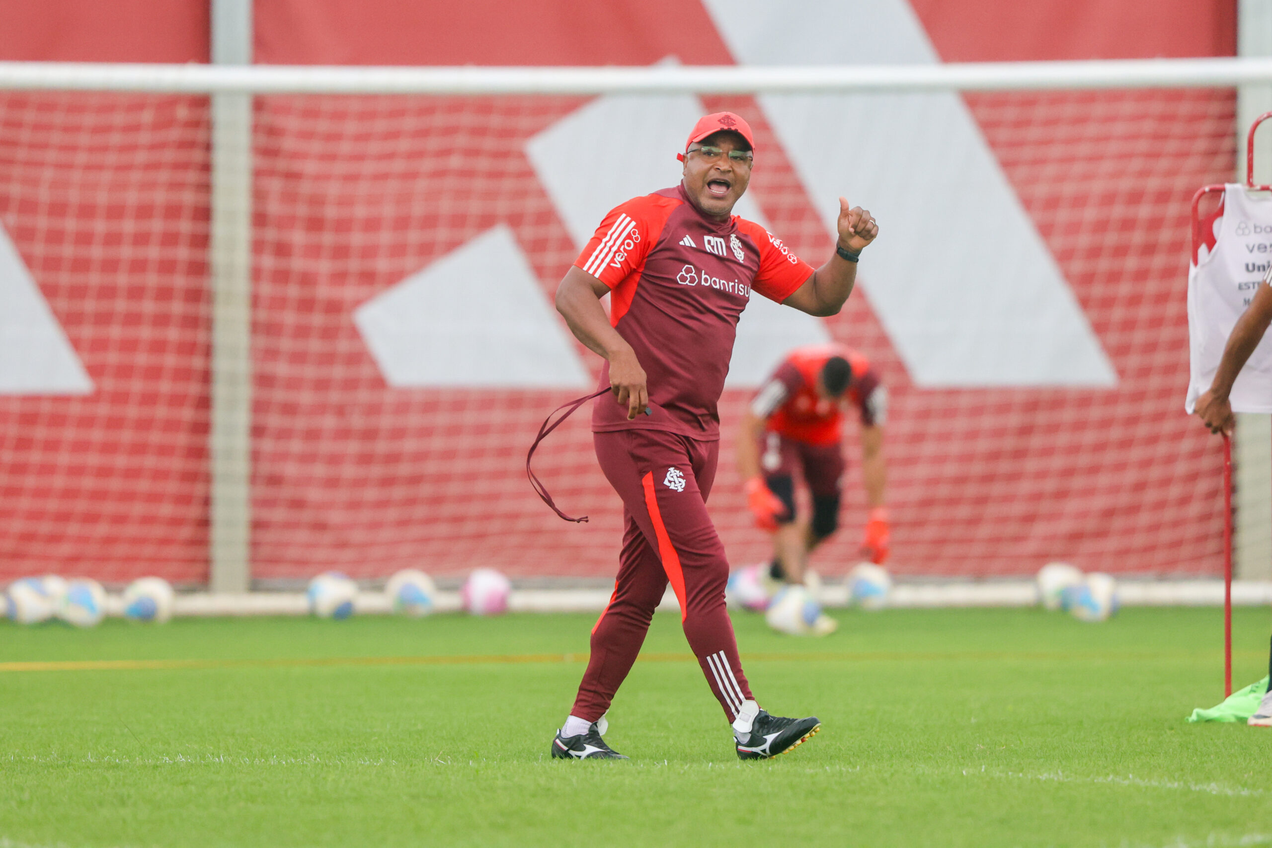 Leia mais sobre o artigo Com desfalque; Inter recebe o Fluminense; Provável escalação